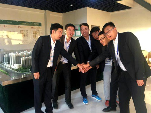 夢(mèng)想，堅(jiān)持，輝煌