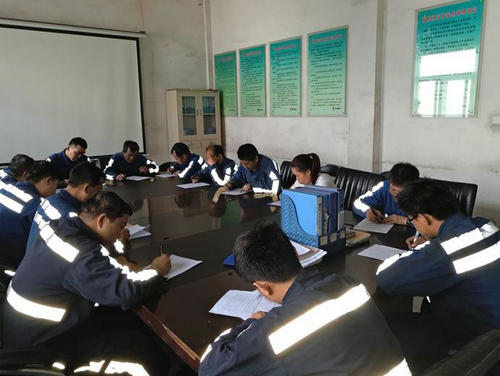 洗選煤運(yùn)營(yíng)公司洗煤廠黨支部：用心學(xué) 切實(shí)做 讓“兩學(xué)一做”見成效