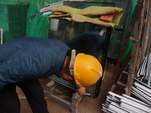 “安全、質(zhì)量、環(huán)?！比荦R下以優(yōu)異的成績迎接“十九大”的勝利召開