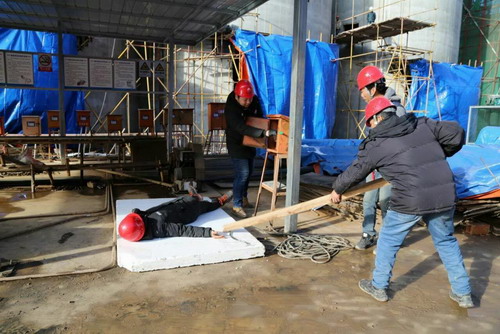 強(qiáng)化實(shí)戰(zhàn)救援演練 增強(qiáng)應(yīng)急處置能力