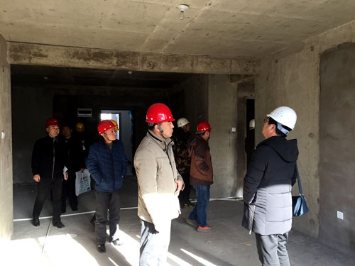 天工公司土建四部神木新村神南華府27、28#樓順利通過(guò)竣工驗(yàn)收