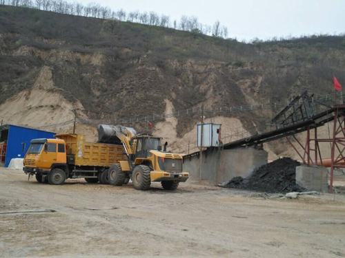 礦建二公司車村項(xiàng)目部再掀施工高潮