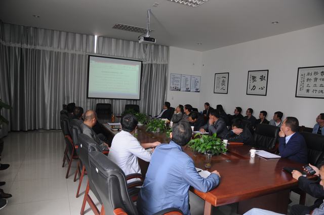 掘進(jìn)公司認(rèn)真?zhèn)鬟_(dá)建設(shè)集團(tuán)一季度市場(chǎng)開(kāi)發(fā)工作會(huì)精神