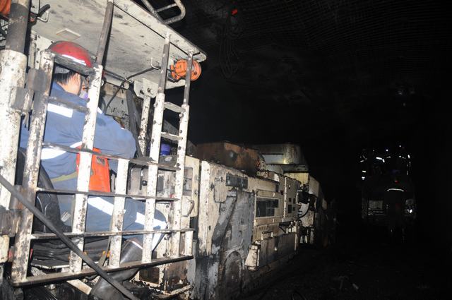 掘進公司單月掘進882米創(chuàng)建設(shè)集團單月掘進進尺新紀錄