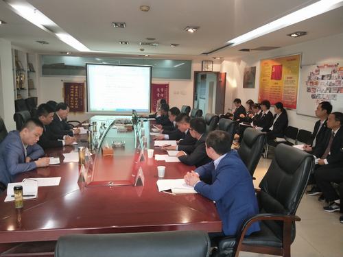 礦建二公司召開(kāi)會(huì)議傳達(dá)建設(shè)集團(tuán)新聞?shì)浨楣ぷ?座談會(huì)議精神