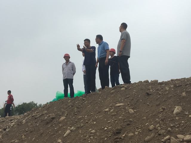 德璟董事長一行蒞臨紫溝河防洪工程檢查指導(dǎo)