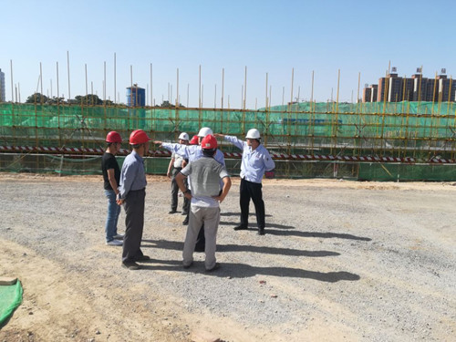 蒲城清潔能源公司董事長(zhǎng)劉培榮蒞臨陜煤建設(shè)天工公司清源小區(qū)項(xiàng)目檢查