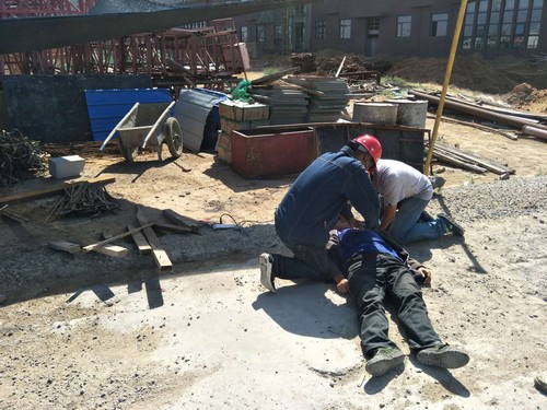 陜煤建設中煤公司：“安全第一 防范為先”開展觸電應急演練