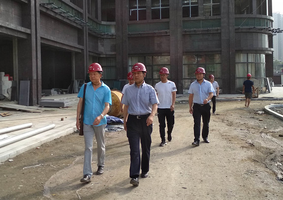 侯本英深入陜煤建設(shè)安康、漢中施工工地檢查指導(dǎo)工作