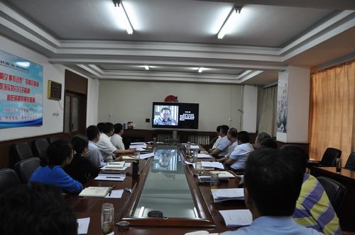 陜煤建設(shè)韓城分公司強紀(jì)律轉(zhuǎn)作風(fēng)吹起“廉政清風(fēng)”