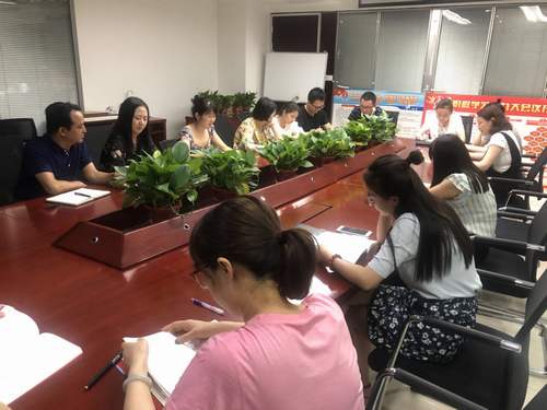 陜煤建設(shè)中煤公司層層傳達(dá)建設(shè)集團(tuán)二季度追趕超越考核點評會暨上半年經(jīng)濟(jì)運(yùn)行分析會精神