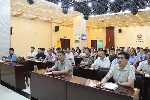 加強人才儲備 打造高效團(tuán)隊