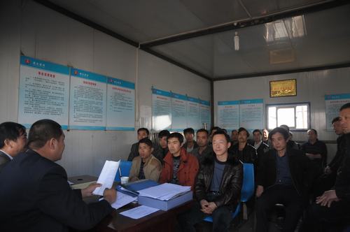 陜煤建設(shè)掘進公司：上班前，先來一堂安全課