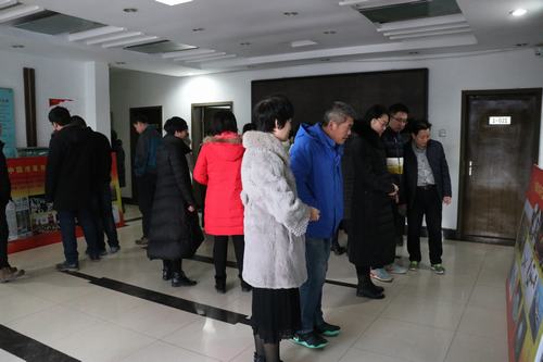 陜煤建設澄合分公司“以圖匯展”領略改革開放40年