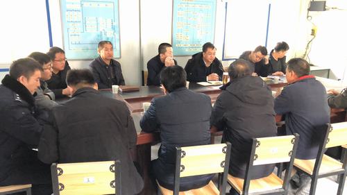 延安市子長(zhǎng)縣政府部門(mén)蒞臨陜煤建設(shè)礦建二公司車(chē)村項(xiàng)目部檢查安全工作