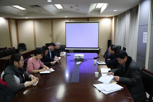 建設集團第二督導組深入路橋分公司對“講政治、敢擔當、改作風”專題教育進行督導