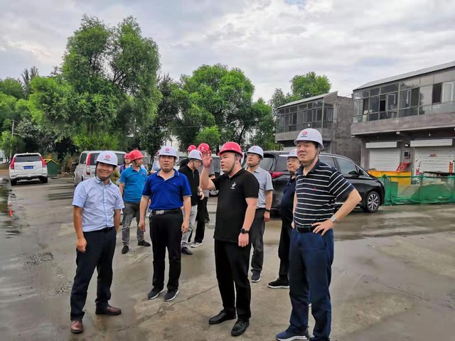 宋培章一行深入陜煤建設(shè)路橋分公司靖神鐵路項(xiàng)目指導(dǎo)工作