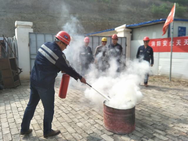 陜煤建設(shè)洗選煤運營公司安裝第二項目部：“冬季三防”工作有聲有色進行中