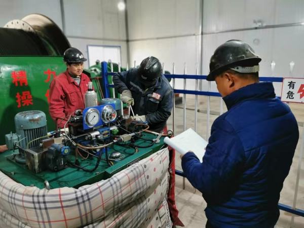 陜煤建設(shè)礦建二公司認真開展生產(chǎn)安全大排查第二階段活動