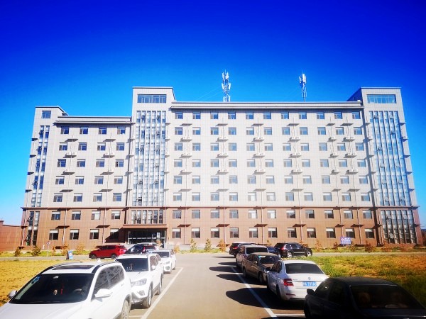 陜煤建設(shè)澄合分公司承建的曹家灘職工公寓2號(hào)樓及連廊工程榮獲“太陽杯”