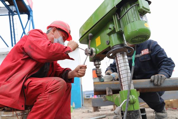 陜煤建設礦建二公司：內(nèi)練素質(zhì)外樹形象打造掘進鐵軍隊伍