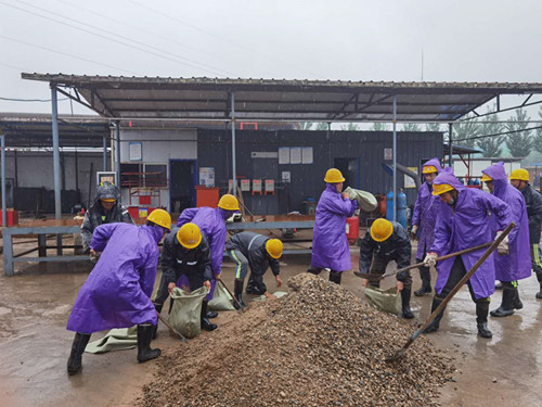 陜煤建設(shè)機(jī)電安裝公司彬長(zhǎng)項(xiàng)目部：“三防實(shí)戰(zhàn)演練”夯實(shí)安全管理
