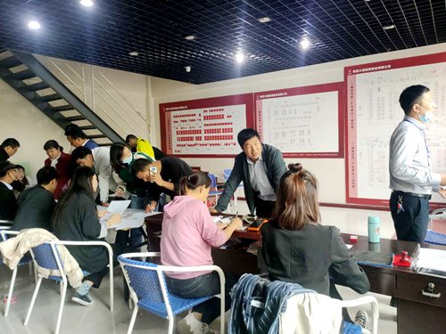 陜煤建設公司：神南華府項目地下儲物間開售首日告捷