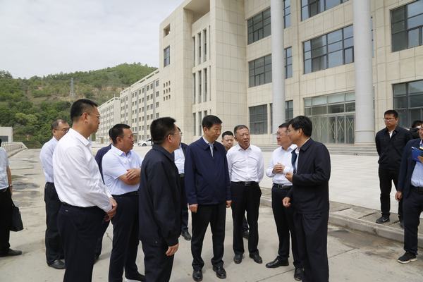 陜西省委常委、延安市委書記趙剛一行蒞臨陜煤建設礦建二公司車村項目部檢查指導工作