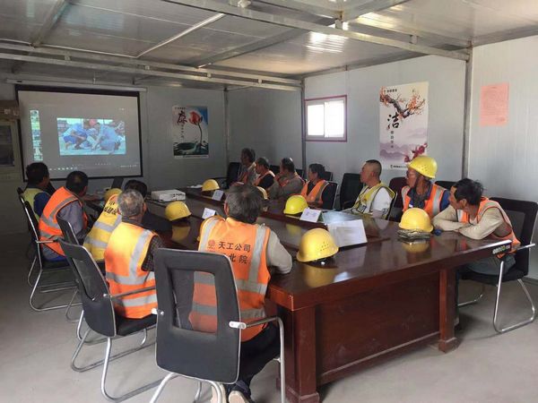 陜煤建設(shè)天工公司土建十七部安全月里“賽”風采