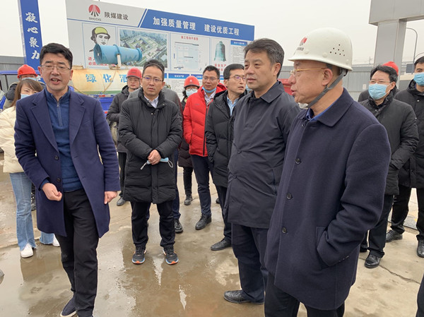 西咸新區(qū)灃西新城黨委書(shū)記、管委會(huì)主任劉宇斌一行蒞臨灃西新城第五學(xué)校項(xiàng)目調(diào)研指導(dǎo)工作