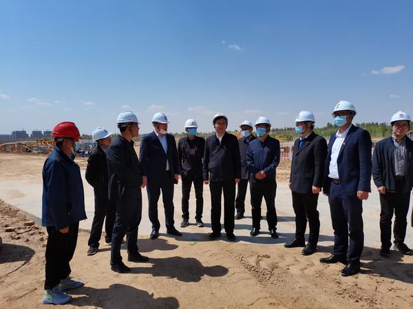 榆林市委副書記、市委黨校校長李雄斌一行蒞臨榆林市委黨校新校區(qū)項(xiàng)目檢查指導(dǎo)工作