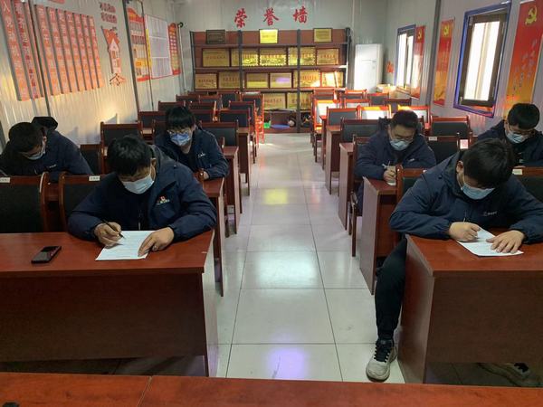 陜煤建設(shè)韓城分公司安裝三項目部“三把鎖”鎖緊節(jié)前清廉門