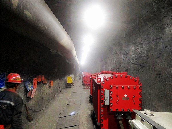 陜煤建設澄合分公司承建的西卓煤礦一盤區(qū)4煤變電所電氣設備安裝工程成功送電