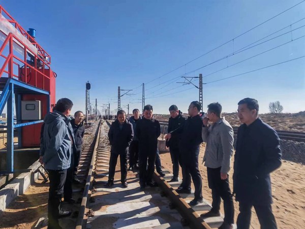 陜煤建設(shè)路橋分公司靖神鐵路孟紅聯(lián)絡(luò)線孟家灣至高家伙場段順利通過初步驗收