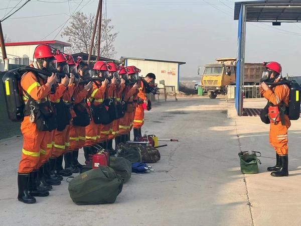 陜煤建設(shè)礦建二公司第三項(xiàng)目部順利開展揭煤工作