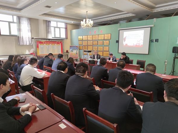 陜煤建設(shè)洗選煤運(yùn)營公司：對(duì)標(biāo)學(xué)習(xí)夯基礎(chǔ) 相互交流促提升