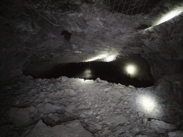 陜煤建設(shè)礦建二公司王峰項目部：礦用盾構(gòu)機(jī)/TBM掘進(jìn)機(jī)組裝始發(fā)硐室與瓦斯抽采專用進(jìn)風(fēng)巷順利貫通