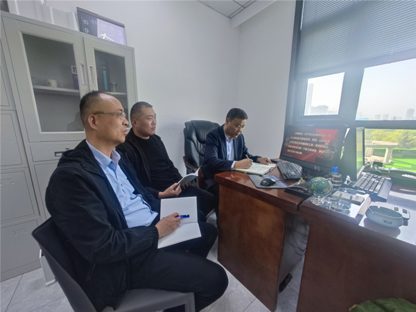 陜煤建設(shè)礦建三公司：把好“方向盤”，安全出行“穩(wěn)著陸”