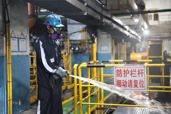 陜煤建設(shè)洗選煤運營公司紅柳林洗煤廠項目部：“三拳出擊”打好環(huán)保標(biāo)準(zhǔn)化“組合拳”