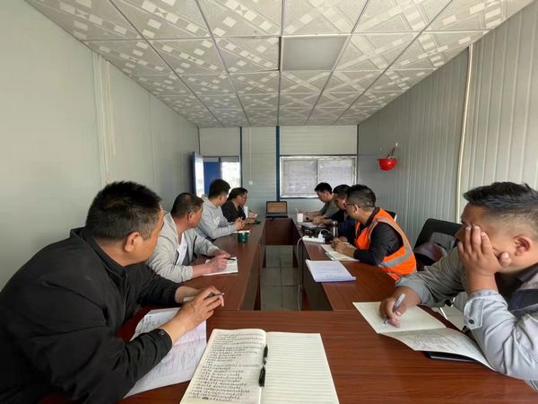 陜煤建設(shè)天工公司新疆第一項目部：工資有“薪”招，培訓用“新”招，管理用“心”招納勞務(wù)派遣工