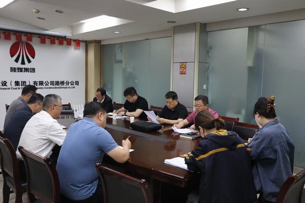 王寧對二級單位市場開發(fā)工作進行督導調(diào)研