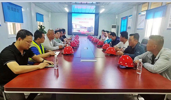 陜煤建設(shè)渭南分公司第三項(xiàng)目部對(duì)標(biāo)學(xué)習(xí)促發(fā)展，經(jīng)驗(yàn)共享譜新篇