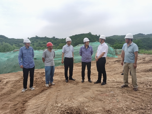 陜煤建設西北分公司：隴縣縣委副書記翟建平一行到隴縣100MW 農光互補發(fā)電項目檢查指導