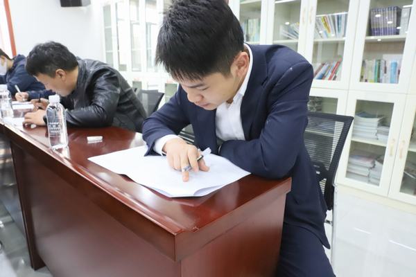 陜煤建設洗選煤運營公司：以學促干 “雙核”驅動向標準化建設創(chuàng)效發(fā)起“總攻”