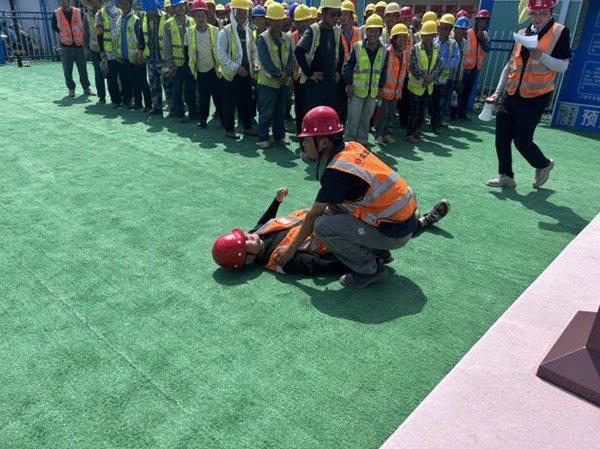 陜煤建設漢中分公司第二項目部組織開展高溫防中暑應急演練