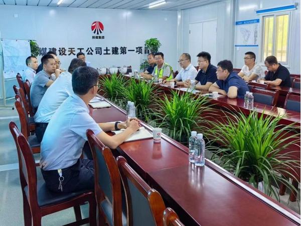 陜煤集團助力鄉(xiāng)村振興辦公室主任徐國強一行深入漢陰實驗中學(xué)項目調(diào)研指導(dǎo)工作