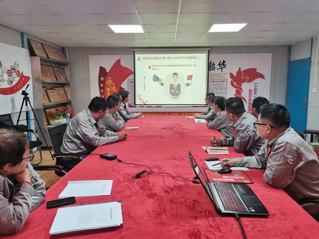 陜煤建設韓城分公司土建九項目部:黨支部持續(xù)強化安全監(jiān)督 筑牢安全防線