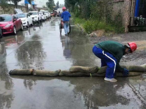 陜煤建設(shè)機(jī)電安裝公司以“迅”應(yīng)汛 筑牢堤壩