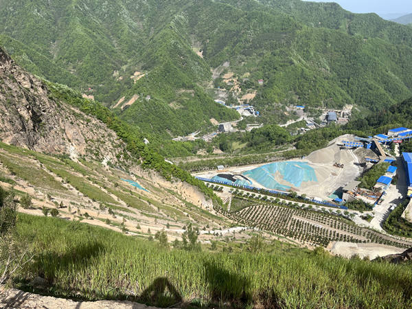 搶工期、保質(zhì)量，只爭(zhēng)朝夕施工忙