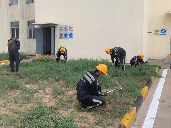 陜煤建設(shè)洗選煤運(yùn)營公司神渭首端運(yùn)營項(xiàng)目部： 美化環(huán)境 煥然一新 打造衛(wèi)生標(biāo)準(zhǔn)化